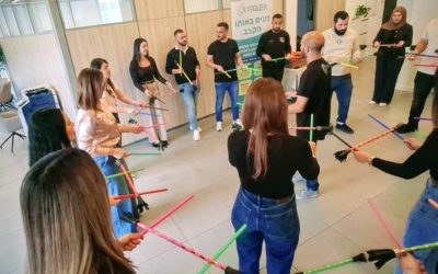 הצורך בסנכרון אנושי: גשר לקירוב, עבודת צוות ושיתוף פעולה בארגונים